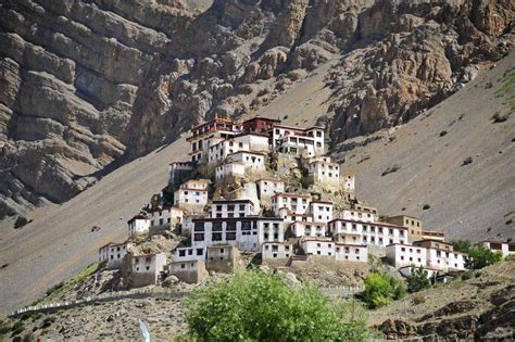 best place to stay in kaza